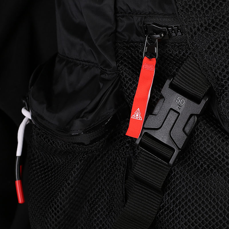  черный рюкзак Nike Kyrie Rucksack 21L CU3939-010 - цена, описание, фото 4